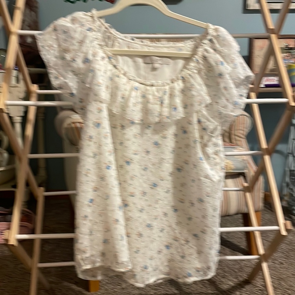Beautiful dress top
